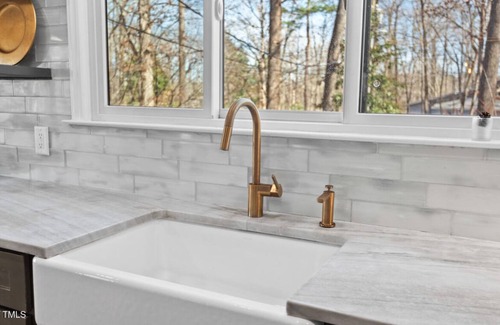 Chapel Hill House | Enchanting 3-bedroom house with AC in Chapel Hill