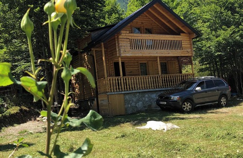 Montenegro Cottage | Enchanting 3-bedroom cottage in National Park Prokletije in Montenegro