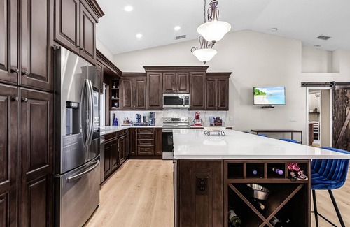 Fort Myers House | Enchanting 3-Bedroom Waterfront Pool and Spa Home