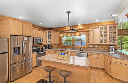 Bumpass Cabin | Enchanting 5-Bed/5-Bath Lakefront Log Cabin with Private Cove and Sandy Beach.