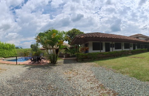 Quimbaya House | Enchanting 7-bedroom house in Quimbaya with stunning views