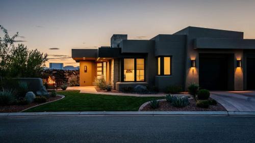 Ivins House | Enchanting Encanto #1 home