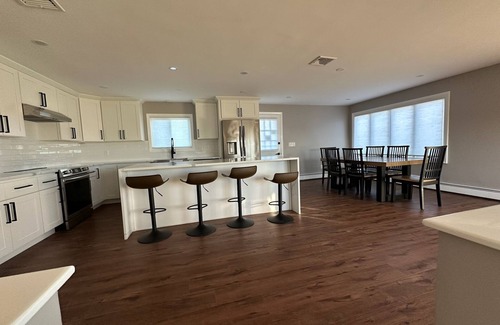 Kenyon House | Enchanting Fully Remodeled Home with A/C In Highly Sought after Eastwood Look!