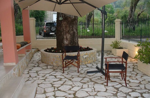 Ipsos Villa | Enchanting Ipsos Haven | 3 Bedrooms | Villa Magia | Al Fresco Dining | Steps.