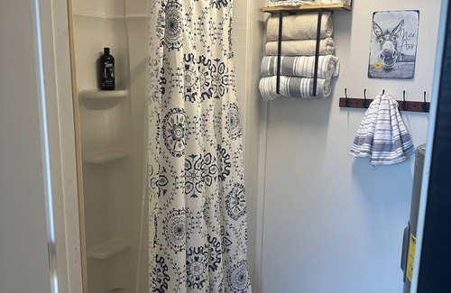 Brookeland House | Enchanting RV with AC in Brookeland - Perfect for a cozy getaway