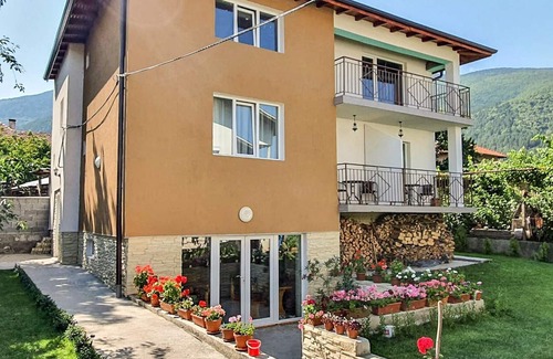 Sapareva Banya House | Enchanting Studios With Garden Near Mineral Baths