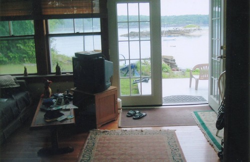 Peaks Island Cottage | ENCHANTING 2BR Cottage right ON The Ocean