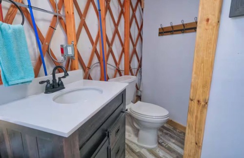 Swan Valley Apartment | Enchanting yurt in secluded mountain view setting