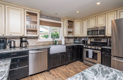 Encinitas House | Encinitas Family Escape: Game Room/Hot Tub/Pool and close to Beach!