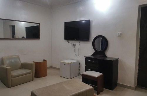 Ibadan Hotel | Enclave Hills Hotel