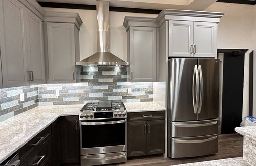 Ashland Condo | Encore Suite 1 @ The Skytower Penthouse