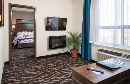 Grande Prairie Hotel | Encore Suites by Service Plus Inns
