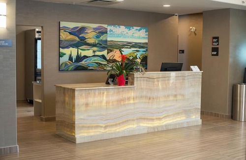 Grande Prairie Hotel | Encore Suites by Service Plus Inns