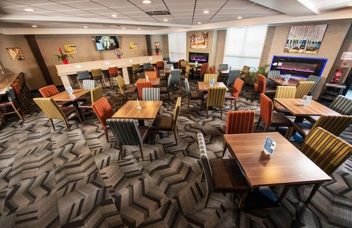 Grande Prairie Hotel | Encore Suites by Service Plus Inns