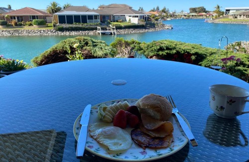 Encounter Bay Bed & Breakfast | Encounter lake house