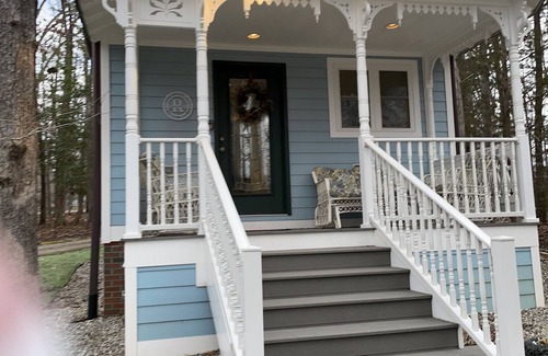 Bracey House | Encounters at Lake Gaston - New