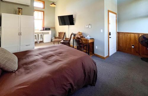 Downtown - Waterfront Hotel | Endion Station Inn Next to Lake Superior