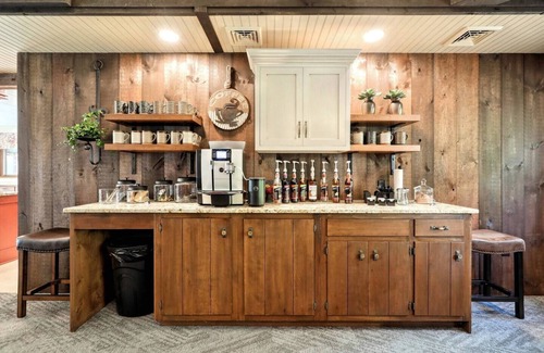Annville House | Endless Family Fun @ Private LUX Retreat Sleeps 25