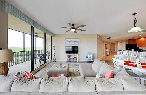 Cape Harbour Apartment | Endless Summer at Cape Harbour Unit #618