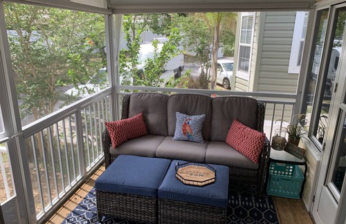 Dunedin House | Endless Summer Cottage 2