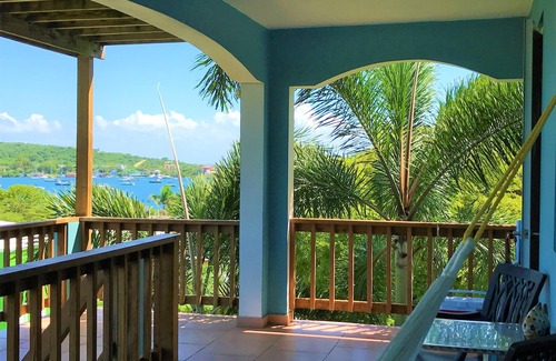 Culebra Pueblo Apartment | ♥ Endless Summer In Culebra Villa Mar ✹Bay View✹ KING BED - STARLINK WIFI