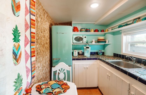 Hope Town House | Endless Summer - Perfect Getaway near Tahiti Beach