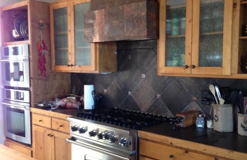 Taos House | Endless Views! Elegant Adobe in luxury neighborhood. With Hot tub.