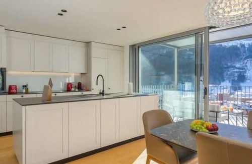 Engelberg Apartment | Engelberg Four Bedroom Apartment With Mountain View