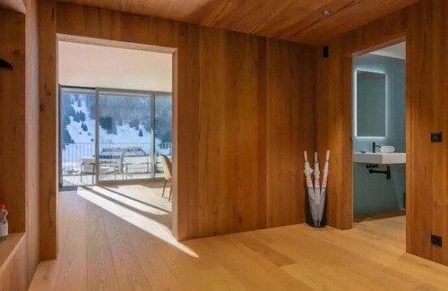Engelberg Apartment | Engelberg Four Bedroom Apartment With Mountain View