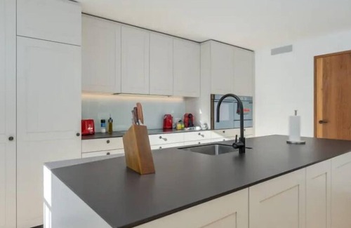 Engelberg Apartment | Engelberg Four Bedroom Superior Apartment With Mountain View and Terrace2