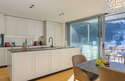 Engelberg Apartment | Engelberg Four Bedroom Superior Apartment With Mountain View and Terrace2