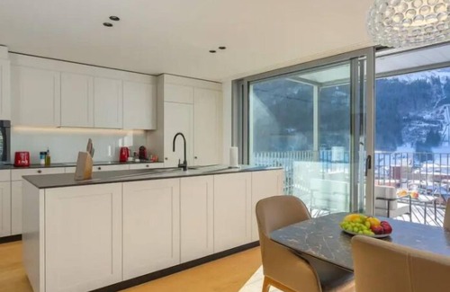 Engelberg Apartment | Engelberg Three Bedroom Apartment With Mountain View 2