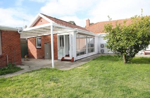 Broadmeadows House | Engelhardt Guest House