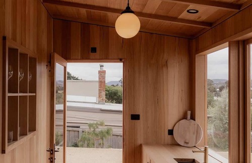 Richmond House | 'Engineers Hut 1823' in Historic Richmond