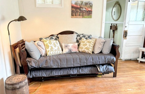Westlake Cabin | Engineer’s Suite - Lakefront 2 Bedroom Cabin with Kayaking near Florence