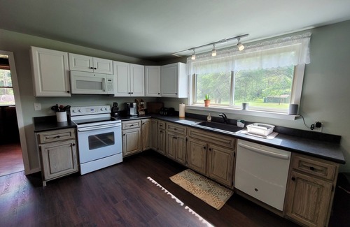Antes Fort House | English Center Manor