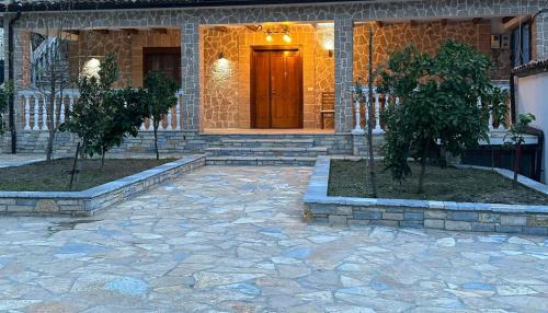 Berat Apartment | Eni entire guesthouse parking on site