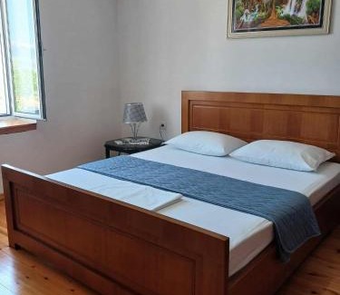 Gjirokaster Apartment | EniGuesthouse