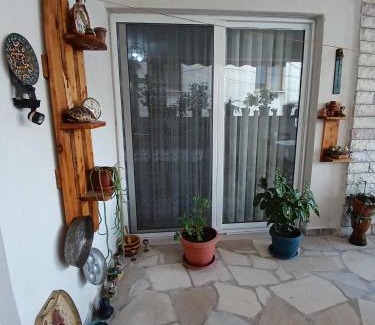 Gjirokaster Apartment | EniGuesthouse
