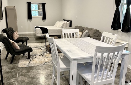 Winder Other | Enjoy a cozy experience at Elizabeth Farms! Close to hiking & equestrian trails.