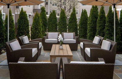 Fairfax Apartment | Enjoy a Hassle-Free and Suiting Stay! Pets Allowed, Free Breakfast!