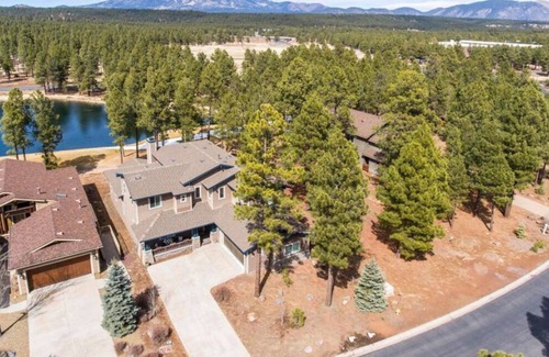 Flagstaff House | Enjoy a large, premium property with amazing views in Flagstaff!