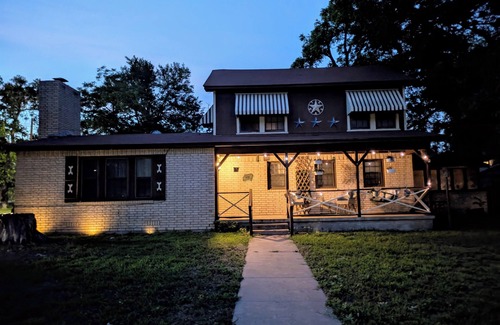 Cameron House | Enjoy a peaceful escape with character in our delightfully funky home.