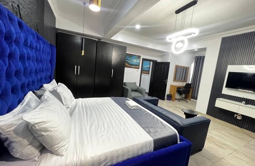 Ofin Apartment | Enjoy a Refined Comfort in Our Stunning 5-Bedroom Ocean View Penthouse Apartment