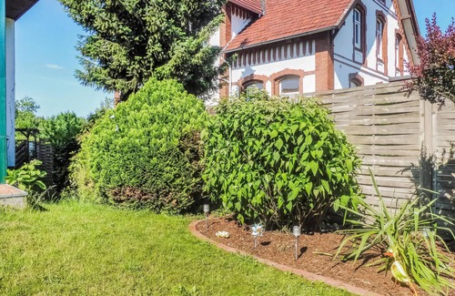 Loccum House | Enjoy a relaxing break close to nature in this vacation home.