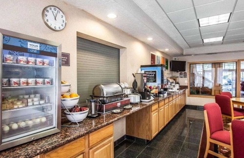 Oatfield House | Enjoy a relaxing stay in Clackamas!