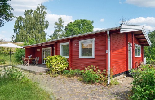 Or House | Enjoy a relaxing vacation in this inviting vacation home.