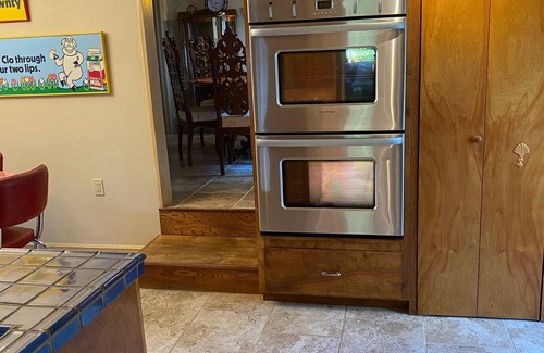 Healdsburg Cottage | Enjoy a Slice Of Country-Two miles to Downtown Healdsburg