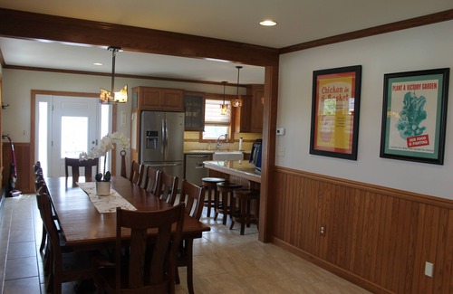 Mount Joy House | Enjoy a soak in the hot tub and a bonfire after exploring Lancaster County!