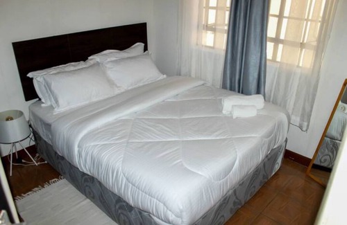Kisumu Apartment | Enjoy a stylish experience at this centrally located abode to the CBD & Airport